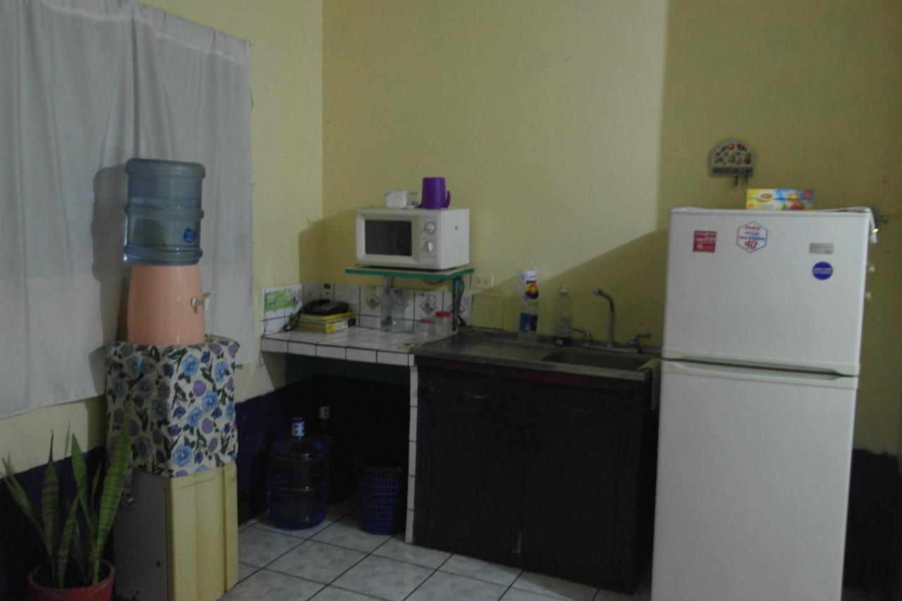 Hostal Nicaragua Guest House マナグア エクステリア 写真